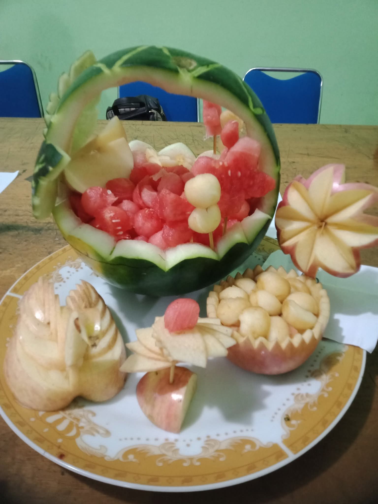 Lomba Menghias Buah Antar Kader Posyandu 